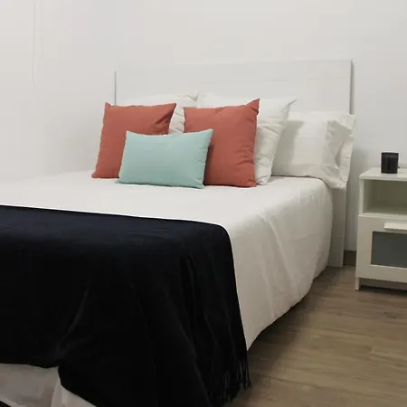 Estupendo Con Piscina En Apartamento