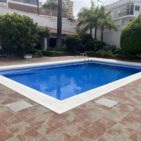 Estupendo Con Piscina En Apartamento