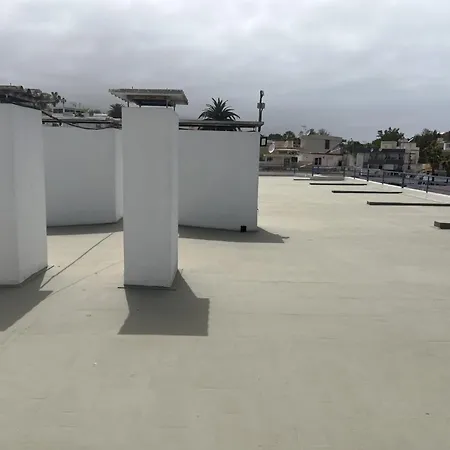 Estupendo Con Piscina En